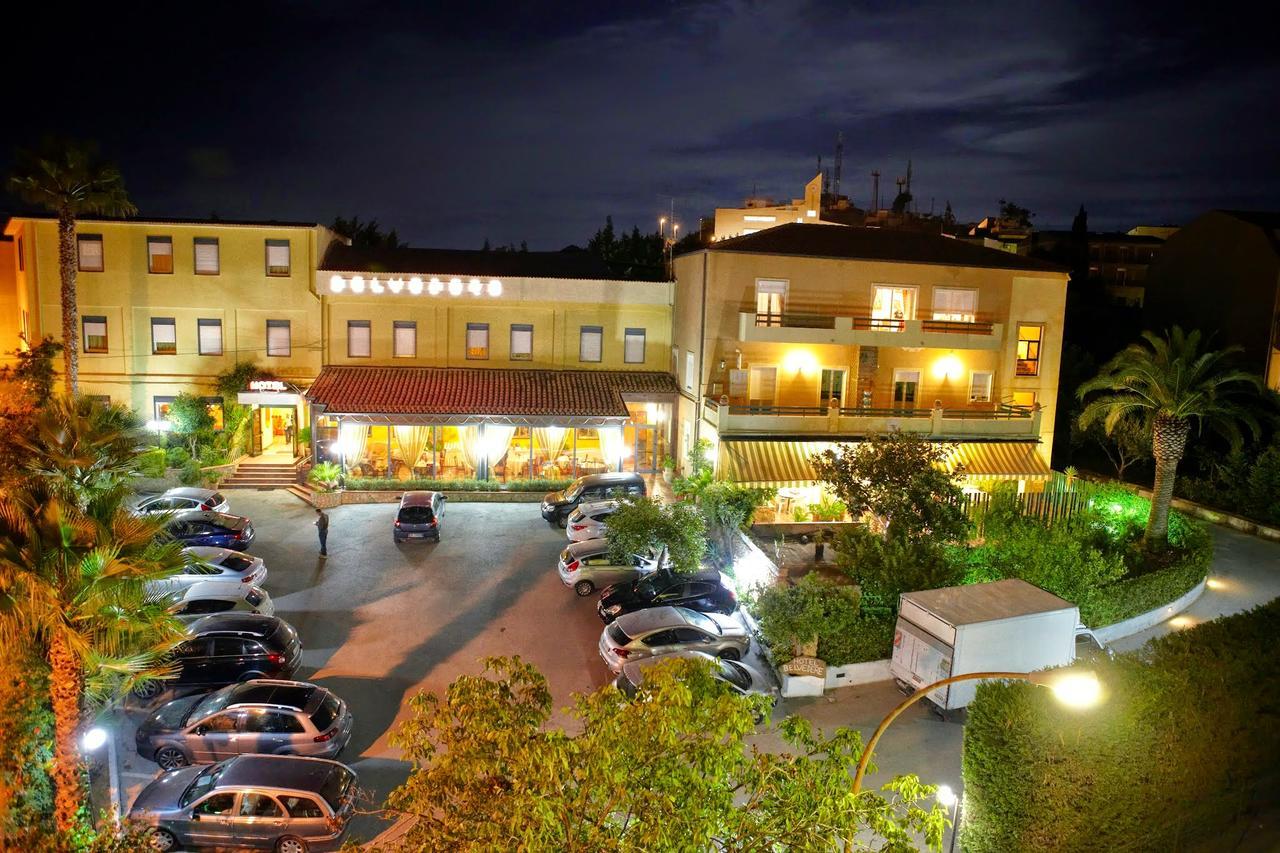 Hotel Belvedere 카니카티 외부 사진